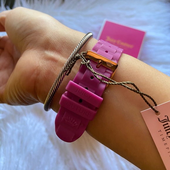 Juicy Couture Chelsea Silicone Watch - Picture 9 of 10